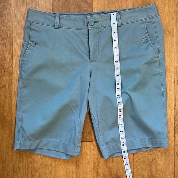 Dockers Women’s Shorts - Picture 5 of 5